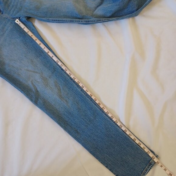 Old Navy  Women's WOW Jeans Boyfriend Midrise Medium Wash Size 6 Long - Picture 10 of 10